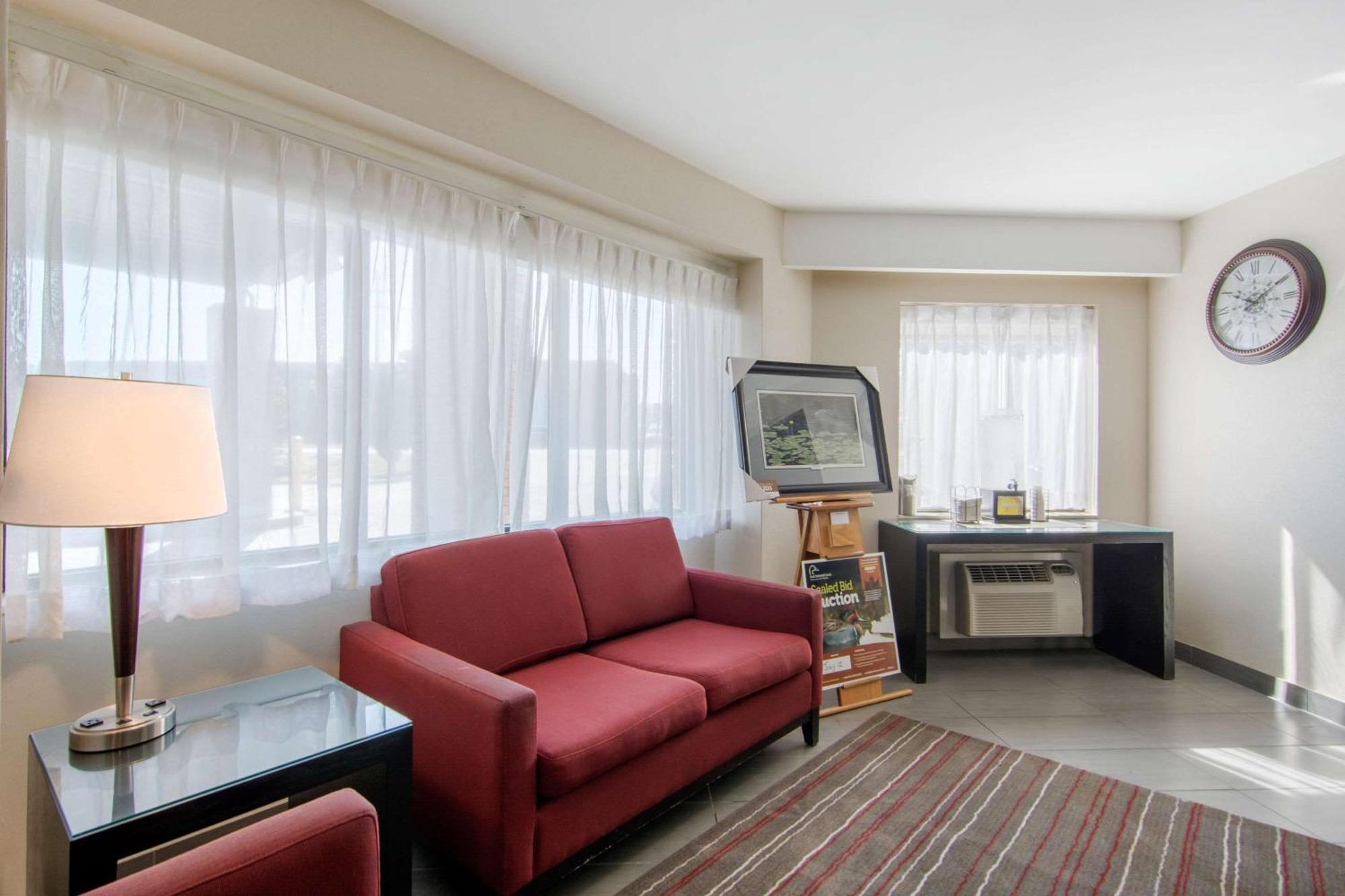 Comfort Inn Sudbury Extérieur photo