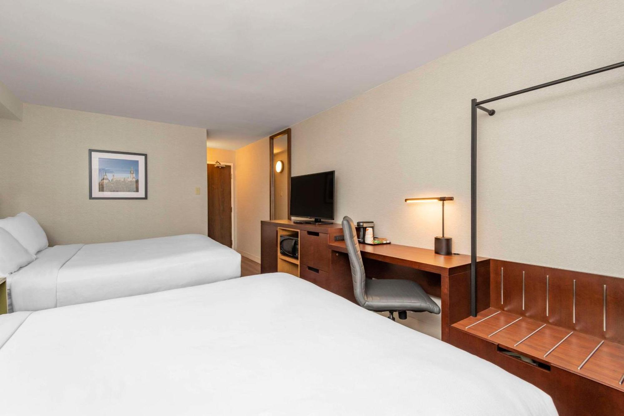 Comfort Inn Sudbury Extérieur photo